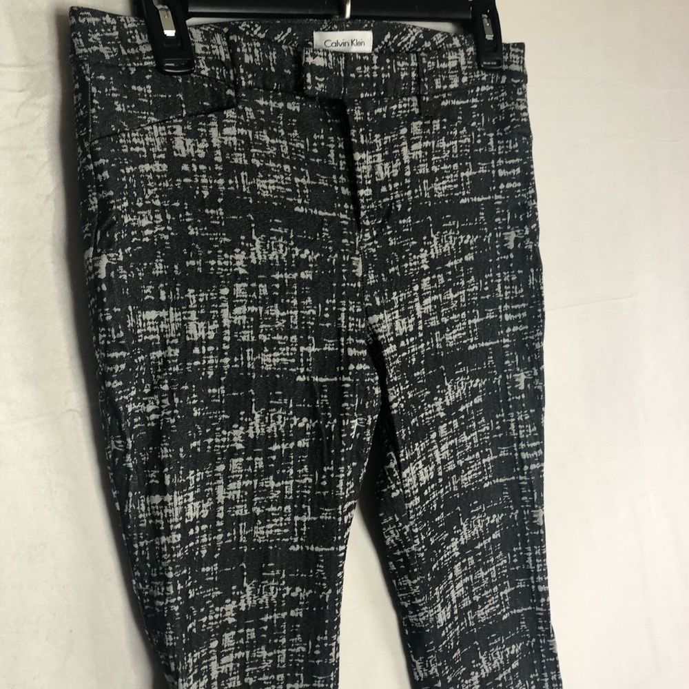 Calvin Klein gray pattern ankle pants size 2